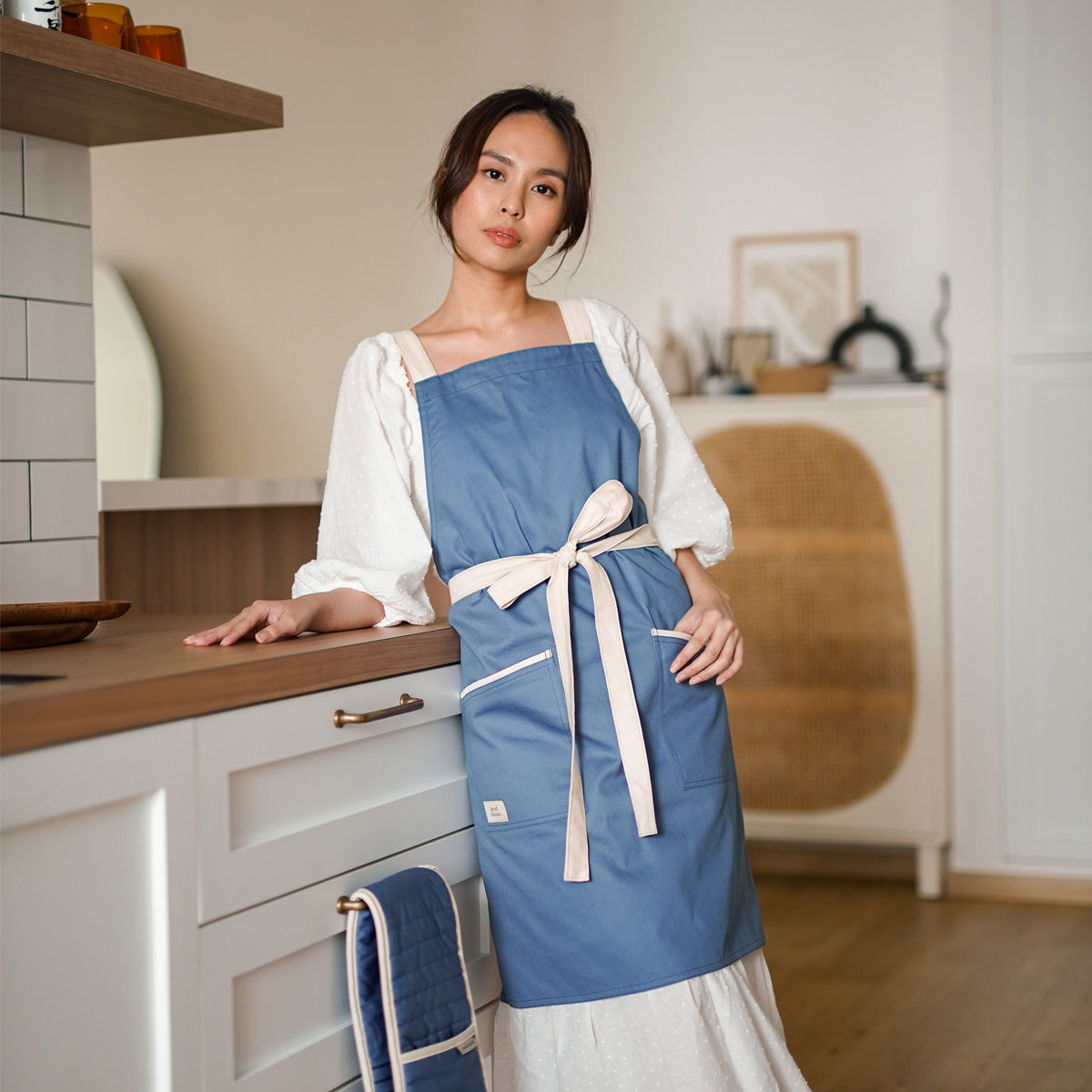 Solid Colour Apron