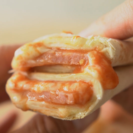 Cheesy Pizza Wraps