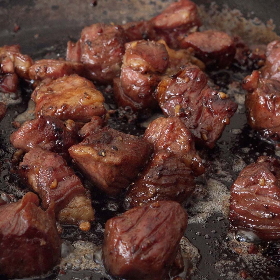 Garlic Steak Bites